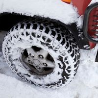 measures to protect your car from snow without a garage