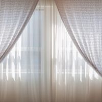 curtains to increase ventilation in a room