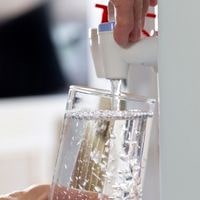 self cleaning feature in water dispenser
