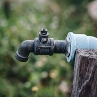 different types of outdoor water spigots
