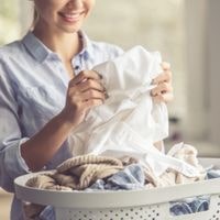 different ways to wash clothes without detergent