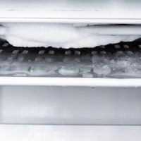 how to prevent ice buildup in freezer